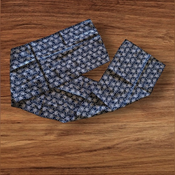 Silk Ombre Lightweight Accent Scarf black floral and gray - Picture 2 of 11